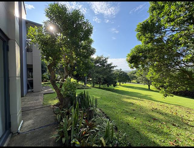 3 BEDROOM APARTMENT FOR SALE IN PALM LAKES ESTATE